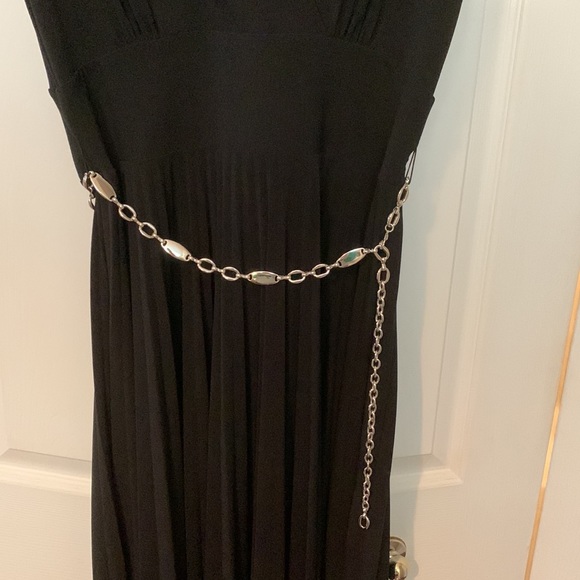 Alfani black knit cap sleeves, v neck, fit & flare pleated skirt empire waist, M - Picture 3 of 10